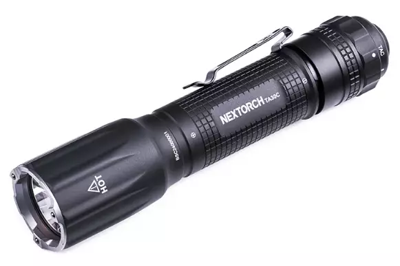 Nextorch TA30C taktinen valaisin 1600 lumenia 303 m - Käsivalaisimet
 - 22273 - 1