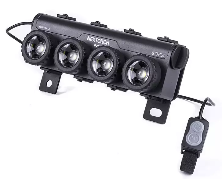 Nextorch P20 4K taktinen valaisin 4000 lumenia 550 m suojakilpeen - SWAT tuotteet
 - 22325 - 1